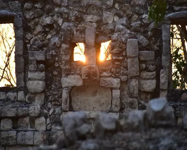 SIGNIFICADO DE AHAU KIN: Sumo Sacerdote Maya.