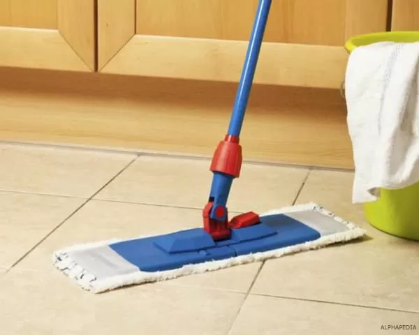 HOW TO CLEAN FLOORS ?