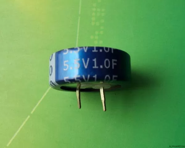 CAPACITOR: Definition, Types, Uses and Prices